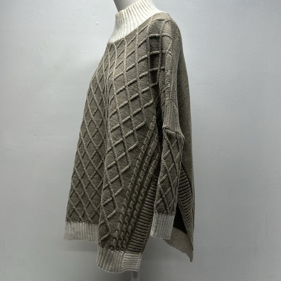 Mersea The Libson Traveler Sweater Knit Top Blouse Mock Neck Brown Tan Cream OS - Picture 7 of 10